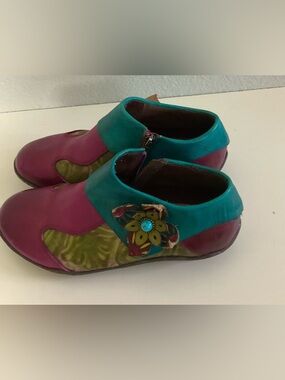 Socofy  Floral Accent Leather Mary Jane Shoes - Teal & Magenta